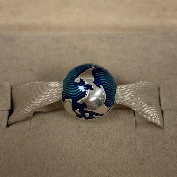 Pandora Blue Globe Clip Charm - Picture 1 of 5